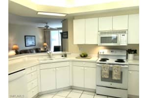 6918 Satinleaf Rd N, Naples, FL 34109, Sold 11/17/21