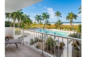 140 Seaview Ct, Marco Island, FL 34145, Sold 03/17/23