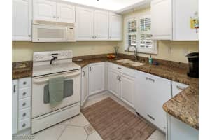 17 High Point Cir E, Naples, FL 34103, Sold 12/16/21