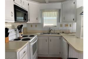 4700 Slash Pine Way W, Estero, FL 33928, Sold 01/14/22