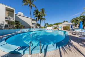 200 Periwinkle Way UNIT 325, Sanibel, FL 33957, Sold 11/05/21