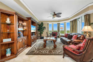 285 Grande Way, Naples, FL 34110, Sold 06/30/22
