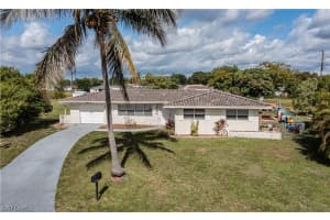 1458 Alwynne Dr N, Lehigh Acres, FL 33936, Sold 12/30/21