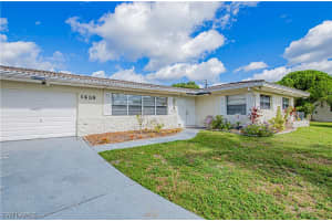 1458 Alwynne Dr N, Lehigh Acres, FL 33936, Sold 12/30/21