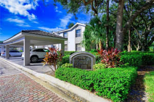 3735 Fieldstone Blvd, Naples, FL 34109, Sold 12/21/21