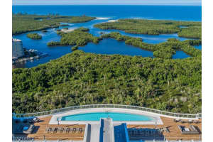 13915 Old Coast Rd, Naples, FL 34110, Sold 03/15/22