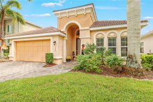 1674 Serrano Cir, Naples, FL 34105, Sold 11/29/21