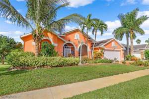 4552 Varsity Cir, Lehigh Acres, FL 33971, Sold 01/10/22