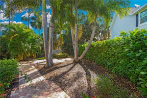 3137 Carriage Cir, Naples, FL 34105, Sold 01/28/22