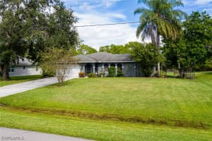 8235 Boonesboro Rd, North Fort Myers, FL 33917, Sold 03/18/22