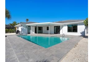 14 Sunview Blvd, Fort Myers Beach, FL 33931, Sold 01/11/22