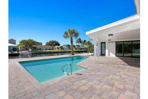 14 Sunview Blvd, Fort Myers Beach, FL 33931, Sold 01/11/22