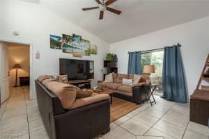 5030 Eclipse Ct, Naples, FL 34104, Sold 01/14/22