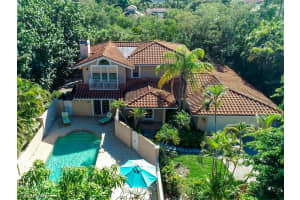 719 Periwinkle Way, Sanibel, FL 33957, Sold 02/17/22