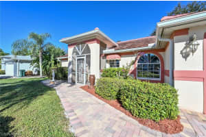 930 Moon Lake Dr, Naples, FL 34104, Sold 02/14/22