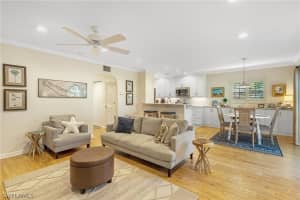 641 Periwinkle Way b4, Sanibel, FL 33957, Sold 12/23/21