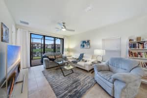 7914 Bristol Cir, Naples, FL 34120, Sold 12/07/21