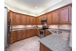 4822 Europa Dr, Naples, FL 34105, Sold 12/23/21