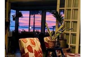 3225 E Riverside Dr, Fort Myers, FL 33916, Sold 12/14/21