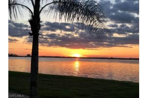 3225 E Riverside Dr, Fort Myers, FL 33916, Sold 12/14/21