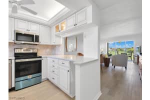 57 High Point Cir S, Naples, FL 34103, Sold 02/03/22