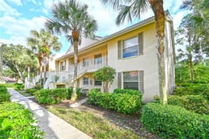 241 Robin Hood Cir, Naples, FL 34104, Sold 12/29/21