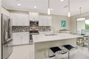 6934 Avalon Cir, Naples, FL 34112, Sold 01/05/22