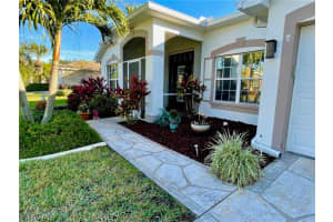 12769 Aston Oaks Dr, Fort Myers, FL 33912, Sold 03/01/22
