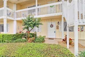 4617 Bayshore Dr, Naples, FL 34112, Sold 12/14/21