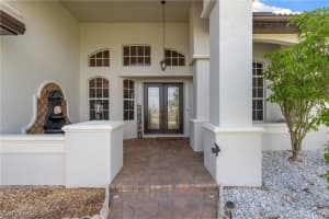 800 36th Avenue, Cape Coral, FL 33993 - MLS#221079247