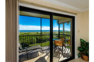 671 E Gulf Dr, Sanibel, FL 33957, Sold 05/03/22