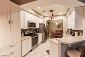 6040 Jonathans Bay Cir APT 401, Fort Myers, FL 33908, Sold 12/08/21