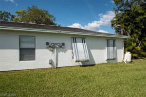 43 Heath Aster Ln, Lehigh Acres, FL 33936, Sold 12/15/21