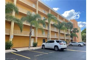 2366 E Mall Dr APT 116, Fort Myers, FL 33901, Sold 12/30/21