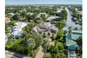 1625 3rd St S, Naples, FL 34102, Sold 02/17/22