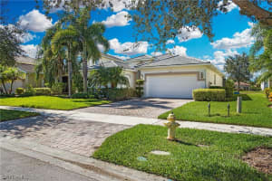 1537 Birdie Dr, Naples, FL 34120, Sold 12/23/21