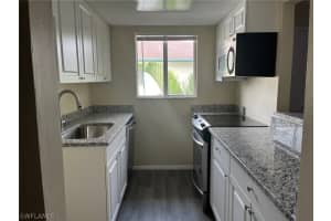 3357 New South Province Blvd Apt 4, Fort Myers, FL 33907, Sold 12/17/21