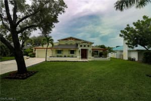 9572 Sussex St, Naples, FL 34109, Sold 01/12/22