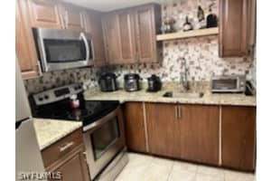 3704 Broadway Apt 308-B, Fort Myers, FL 33901, Sold 01/19/22