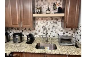 3704 Broadway Apt 308-B, Fort Myers, FL 33901, Sold 01/19/22