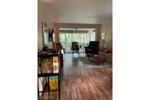 743 Wiggins Lake Dr, Naples, FL 34110, Sold 12/31/21