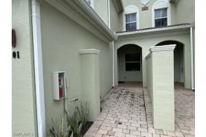 1425 Mariposa Cir, Naples, FL 34105, Sold 12/20/21