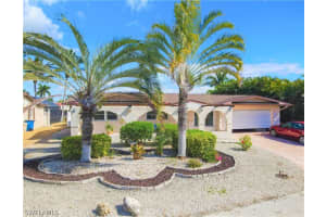 17 Sunview Blvd, Fort Myers Beach, FL 33931, Sold 01/10/22