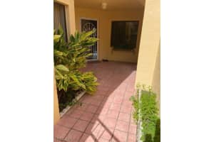 649 Beachwalk Cir, Naples, FL 34108, Sold 02/25/22
