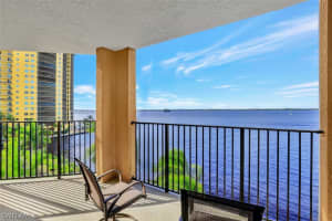 2825 Palm Beach Blvd APT 519, Fort Myers, FL 33916, Sold 01/31/22