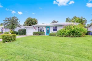 10 Lanai Cir #10, Naples, FL 34112, Sold 12/22/21