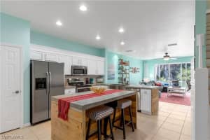 8390 Village Edge Cir #5, Fort Myers, FL 33919, Sold 01/03/22