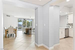 325 Dunes Blvd, Naples, FL 34110, Sold 02/02/22