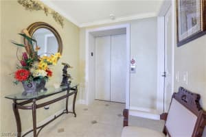 295 Grande Way, Naples, FL 34110, Sold 05/20/22