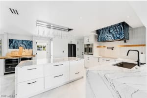 5 Glenview Manor Dr, Fort Myers Beach, FL 33931, Sold 12/30/21